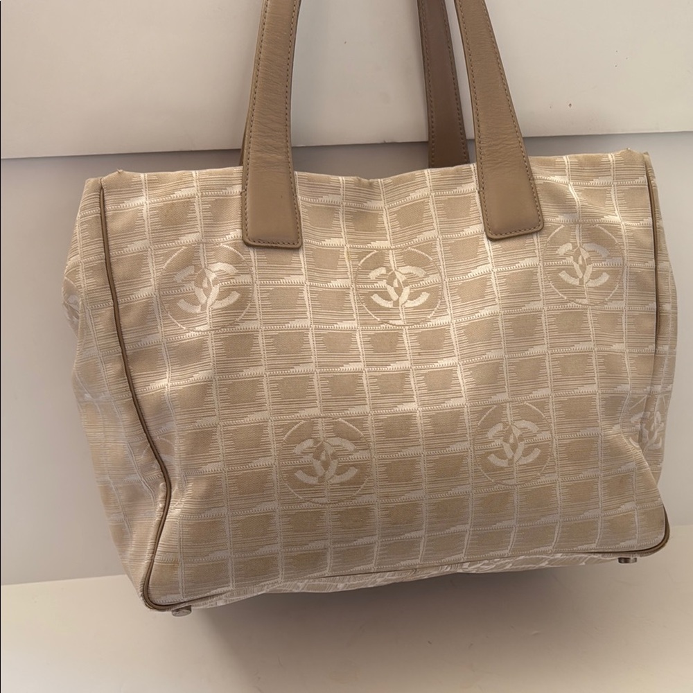 Chanel Tan Tote Bag with Textured Pattern and Leather Handles